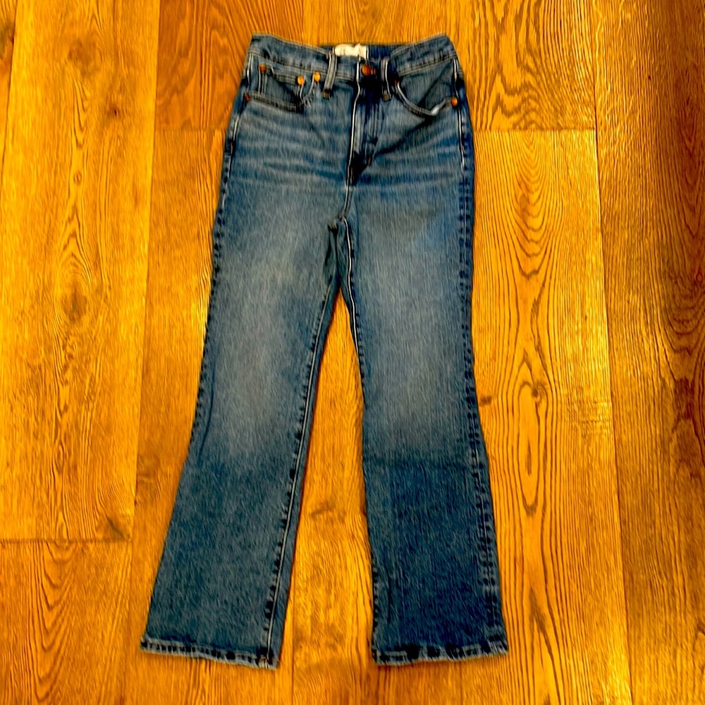 Madewell Cali-Demi Boot jeans 27” 25 1/5” length. New worn once!